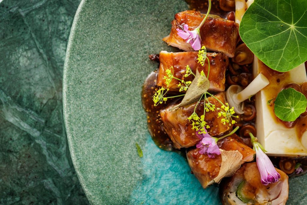 Large dishes Teriyaki rabbit