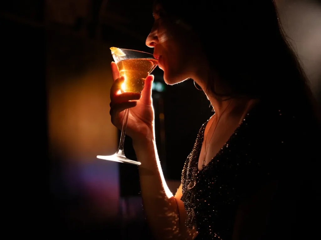 Stylish bar in London: Aki's Japanese inspired cocktails, velvet seating, and hand-painted frescoes at Marylebone cocktail lounge during LFW